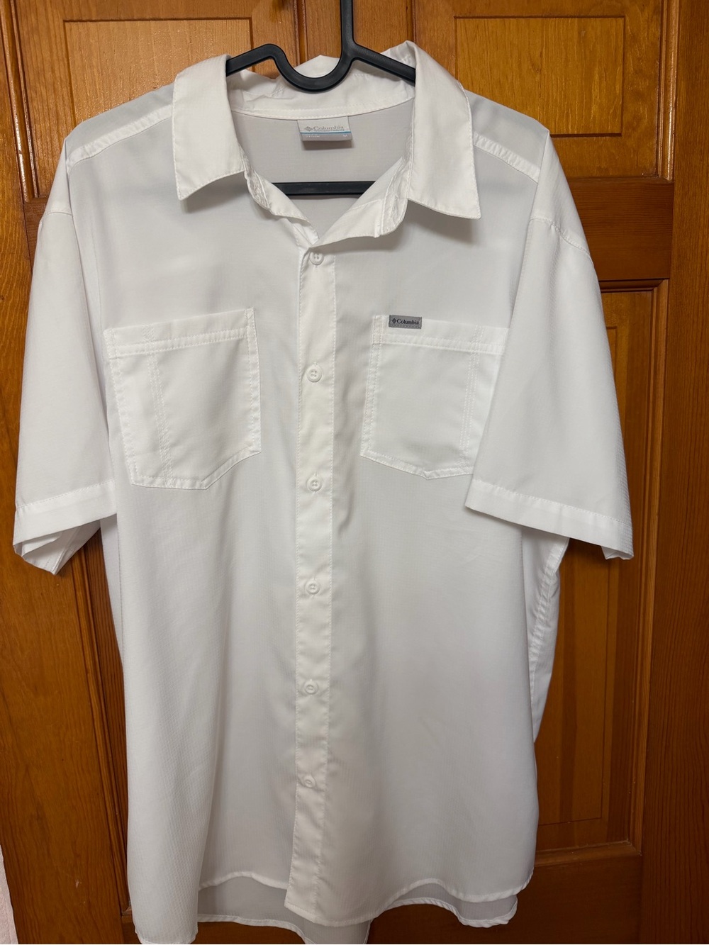 Columbia White Short-Sleeve Button Down Casual Shirt